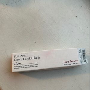 Rare Beauty Soft Pinch Liquid Blush in Hope